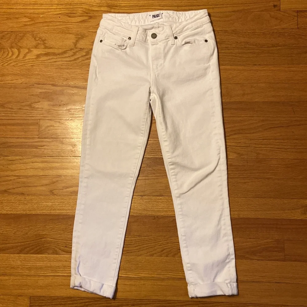 PAIGE Skyline Crop Skinny Jeans in Optic White. Size 27